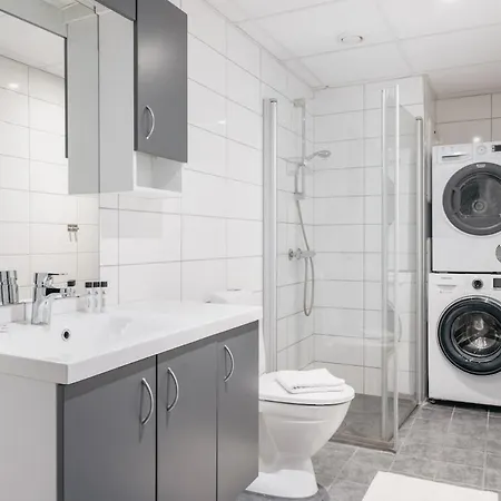 Urban - 3br With Balcony And Teracce Apartment